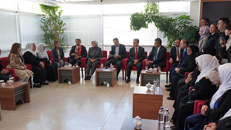 Dura reazione del ministro Bayraktar al CHP: hanno impedito il progetto nazionale