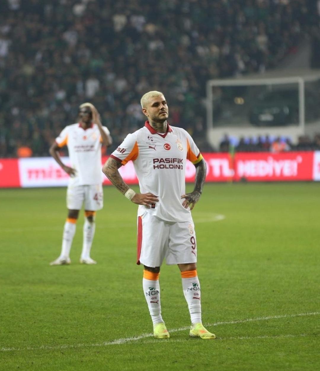 Okan Buruk, Galatasaray'da ikili forvet sistemine son verdi! Mauro Icardi ve Victor Osimhen için karar verildi! 4